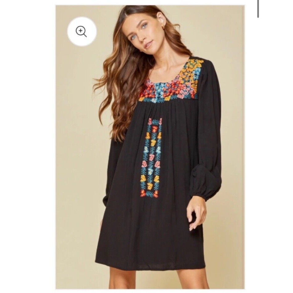 Savanna Jane Floral Embroidered Dress Size Small Women’s Euc